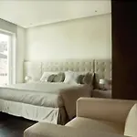 Hotel House 4*