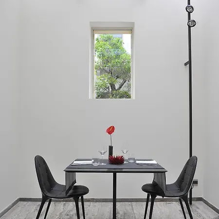 House 4*
