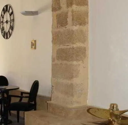 House 4*