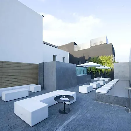 House Hotel 4*