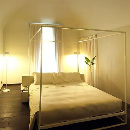 Hotel House 4*