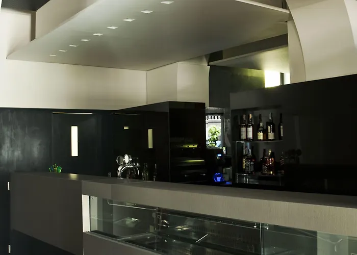 House Hotel 4*