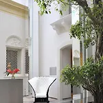 Hotel House