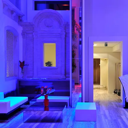 House מלון