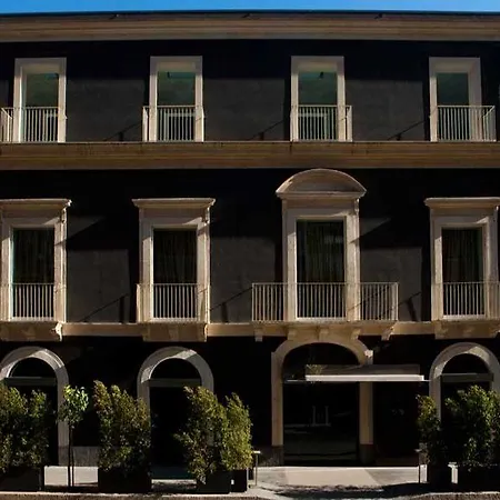 House 4* Catania