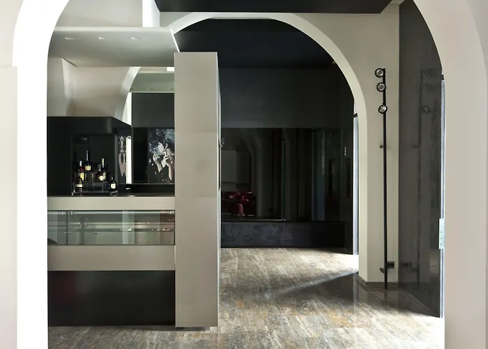 Отель House Катания